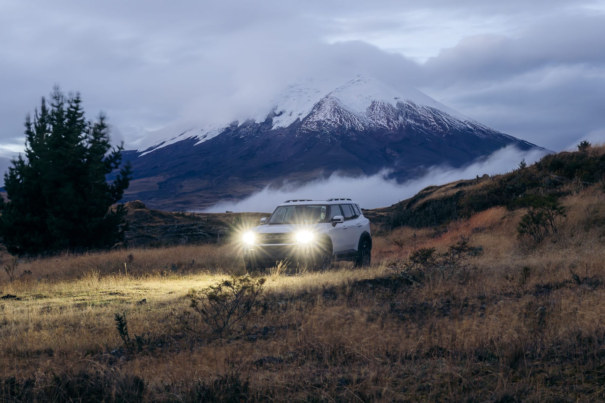 JETOUR T1 exploring the Andes